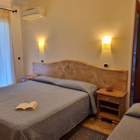 Hotel Delle Isole لا ماداّلينا المظهر الخارجي الصورة