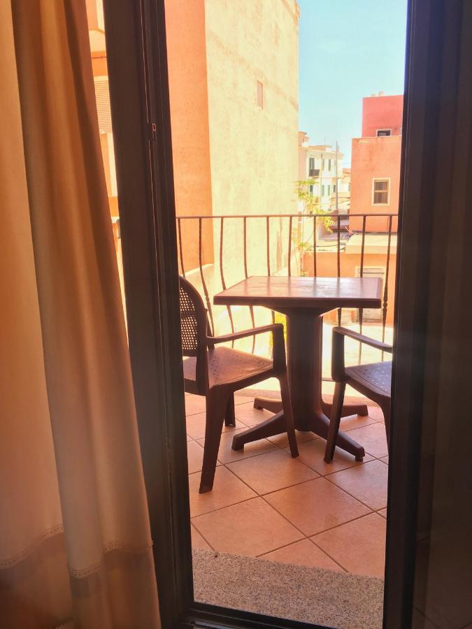 Hotel Delle Isole لا ماداّلينا المظهر الخارجي الصورة