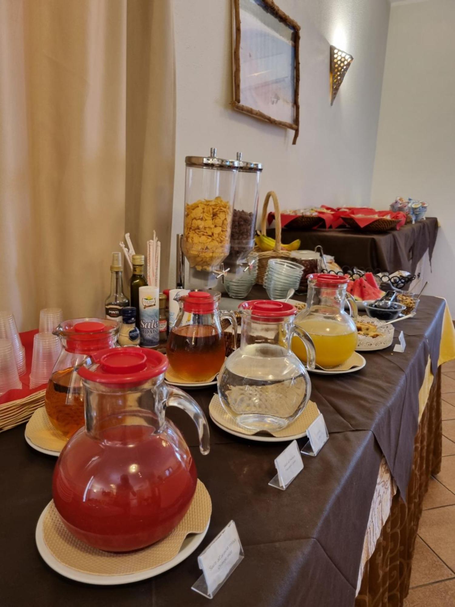 Hotel Delle Isole لا ماداّلينا المظهر الخارجي الصورة