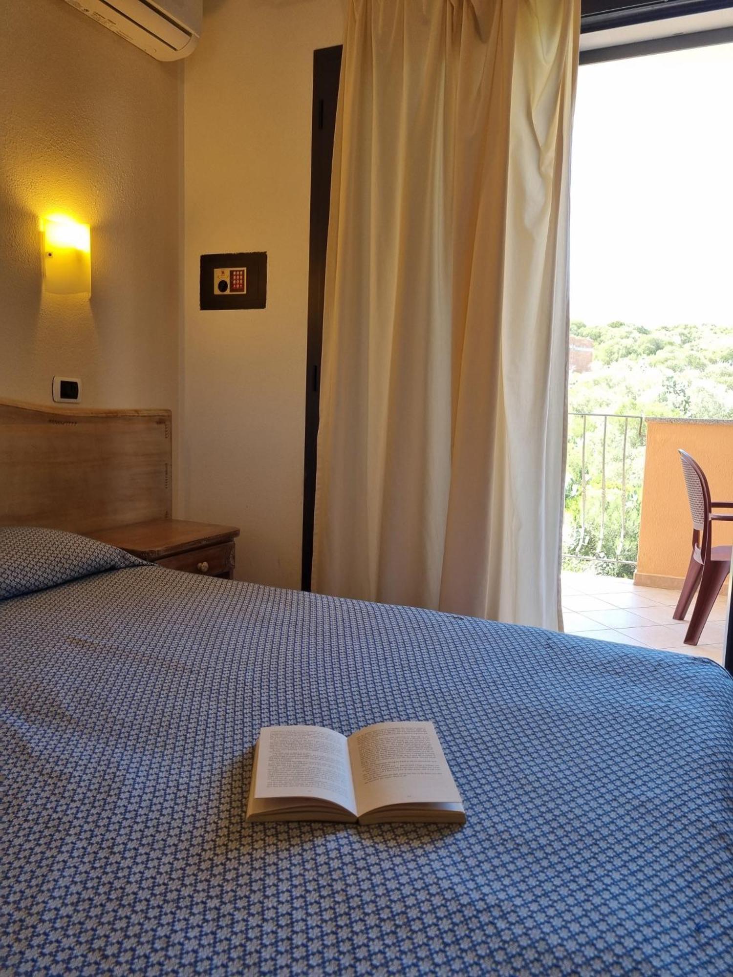 Hotel Delle Isole لا ماداّلينا المظهر الخارجي الصورة