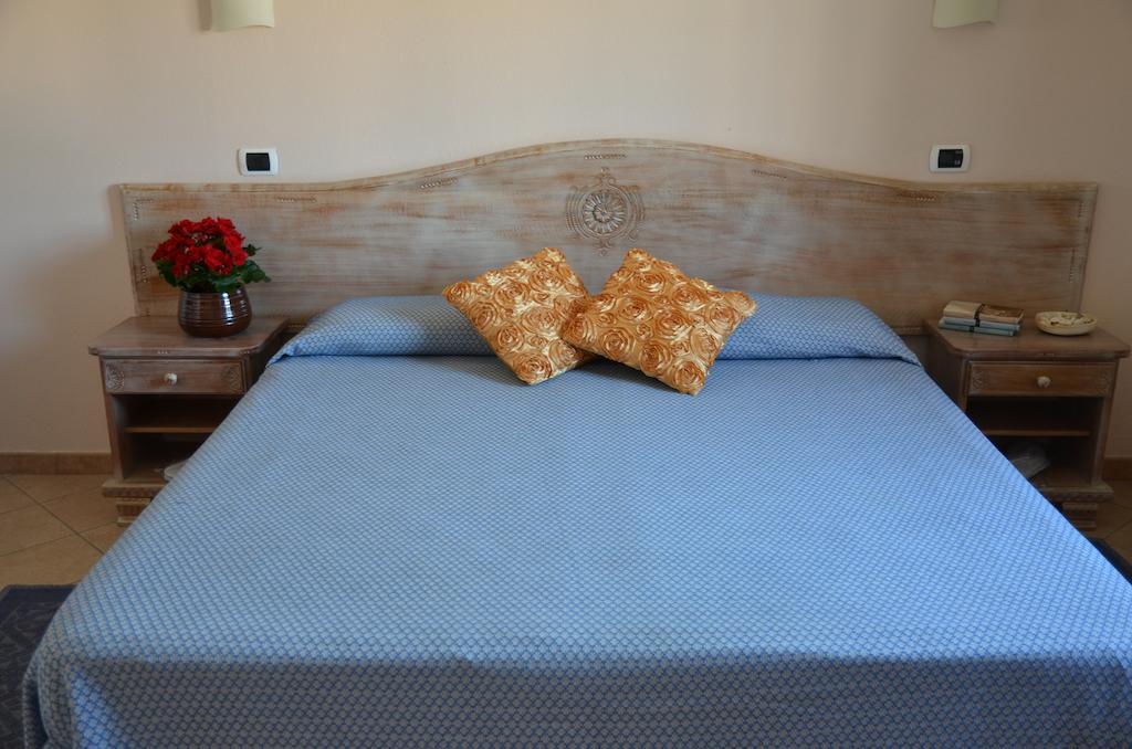 Hotel Delle Isole لا ماداّلينا الغرفة الصورة
